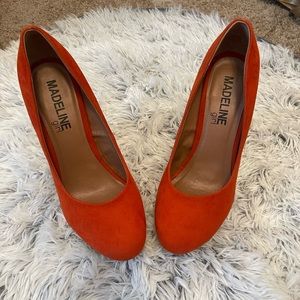 Wedge. Only worn once. Too small. Very comfortable and supportive just too small